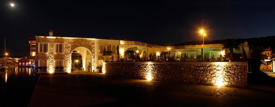 Cesme Marina Konukevi Exterior foto